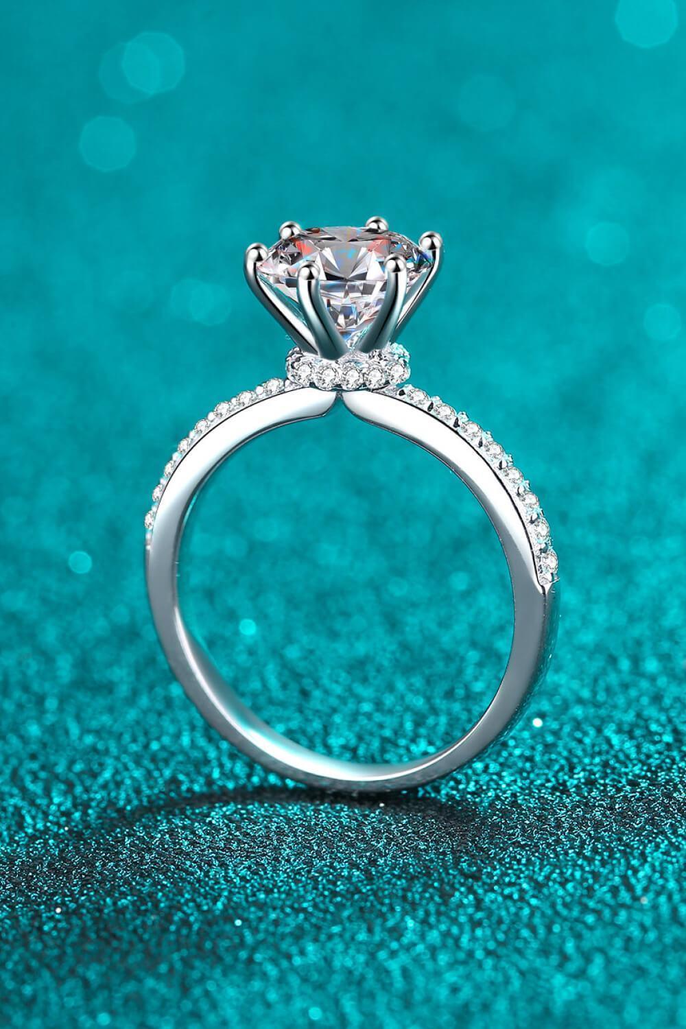 Classic Round Cut 2 Carat Moissanite Ring - MXSTUDIO.COM