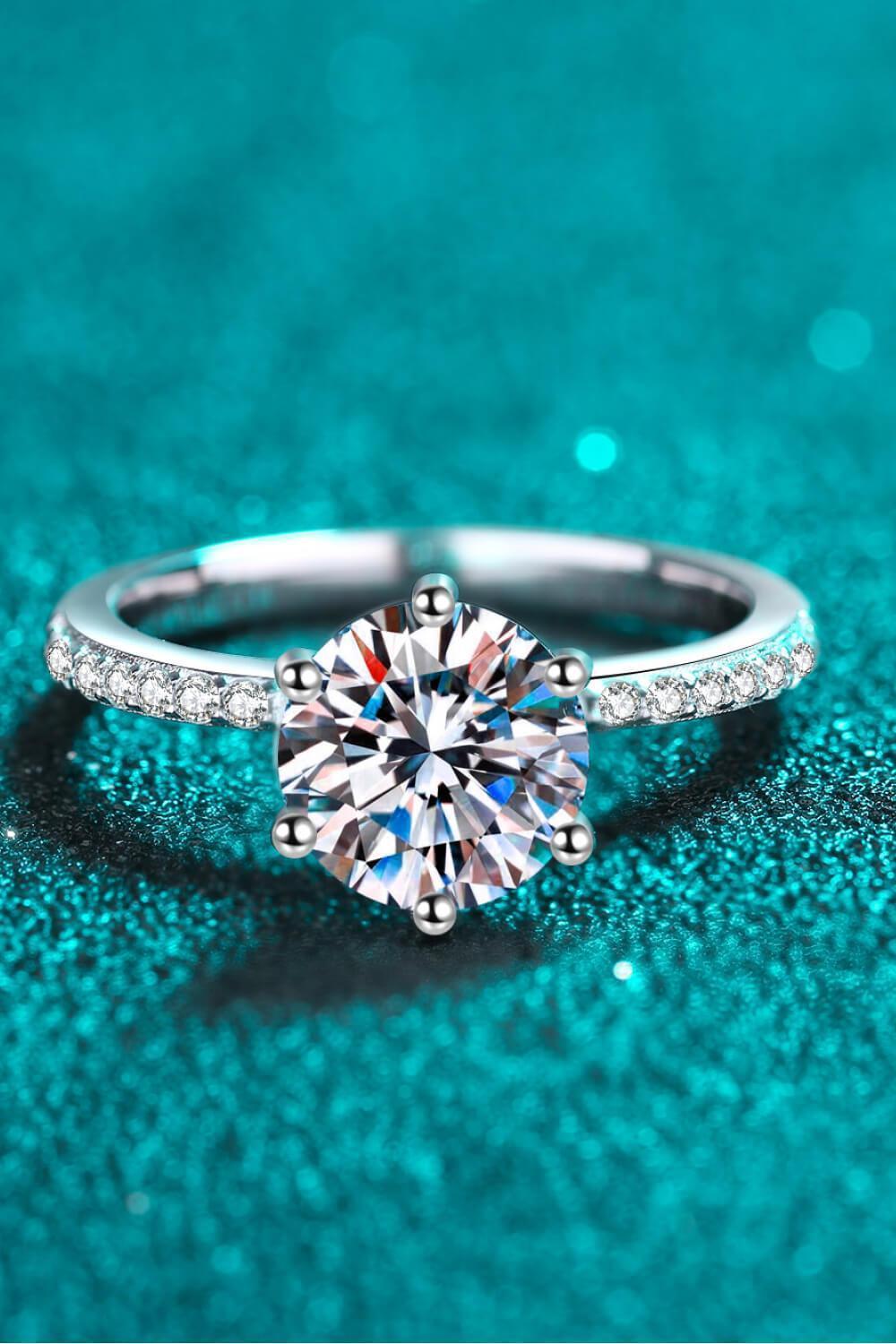 Classic Round Cut 2 Carat Moissanite Ring - MXSTUDIO.COM