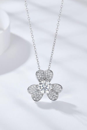 Clover Leaf Pendant Moissanite Necklace Womens - MXSTUDIO.COM