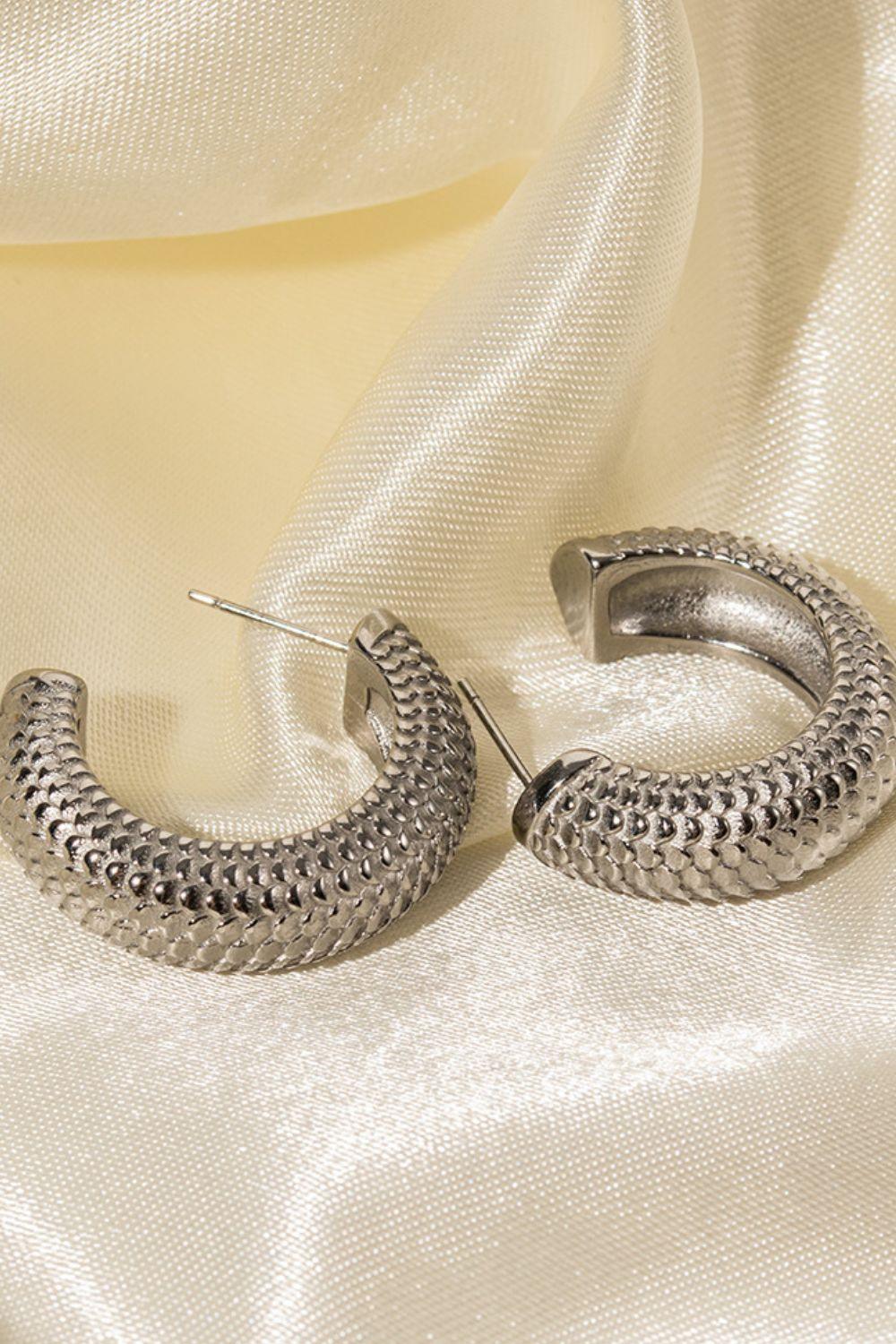 Comely C-Hoop Scale Patterned Stainless Steel Earrings - MXSTUDIO.COM