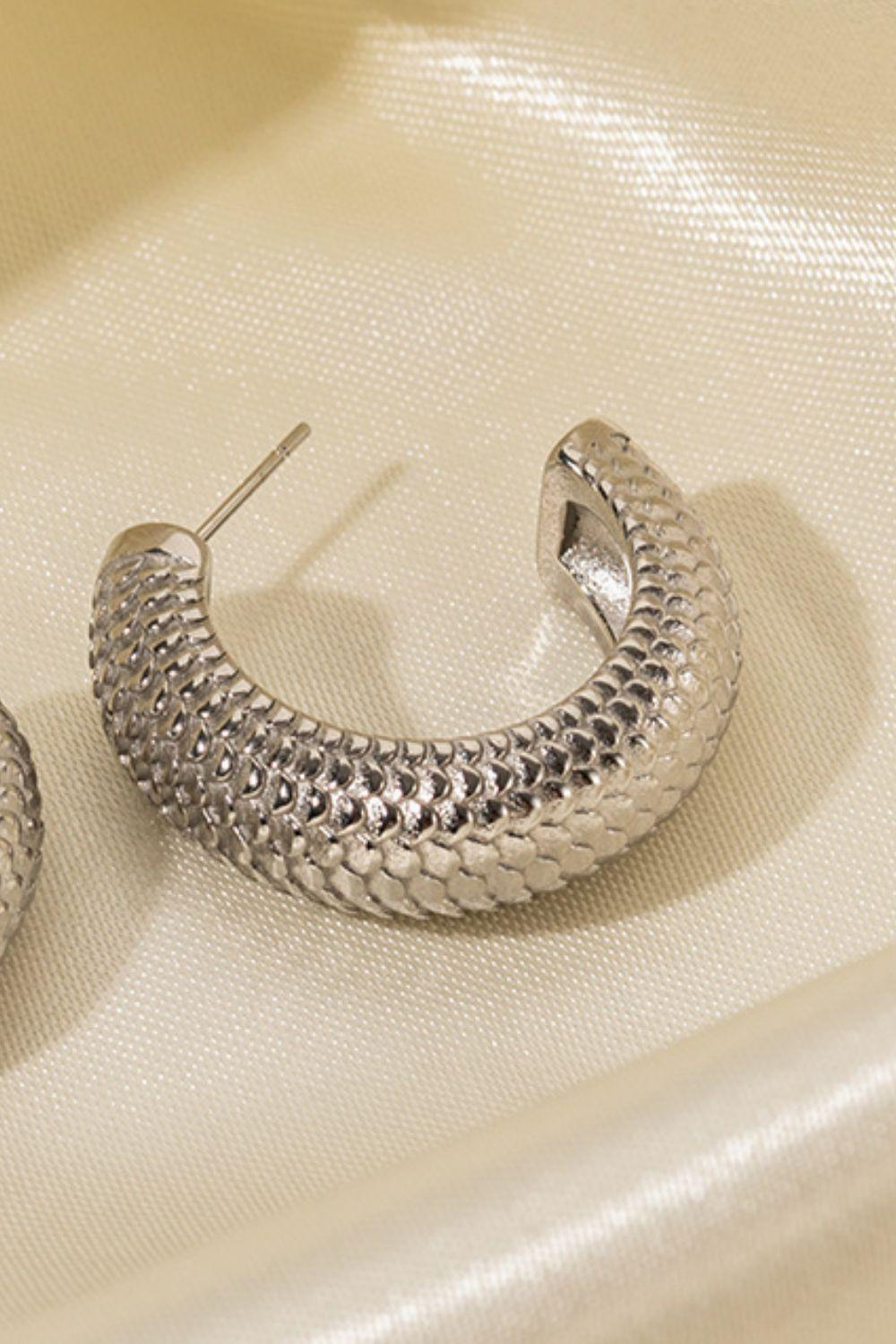 Comely C-Hoop Scale Patterned Stainless Steel Earrings - MXSTUDIO.COM