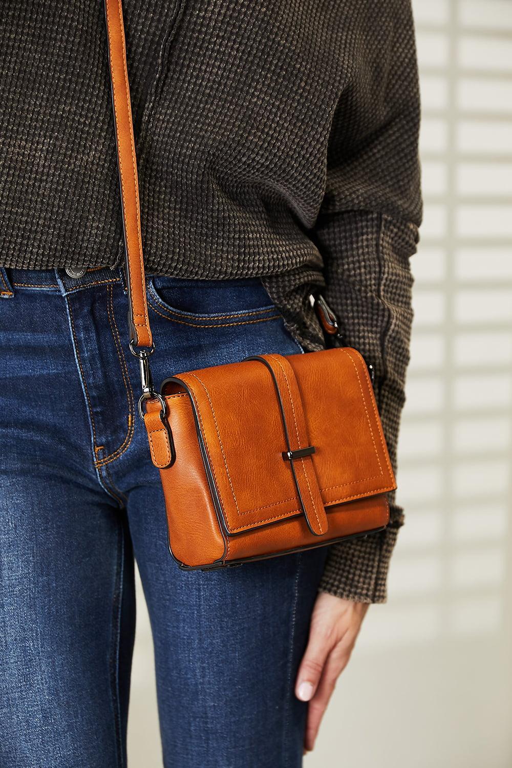 Constantly Active Women's Leather Crossbody Bag - MXSTUDIO.COM