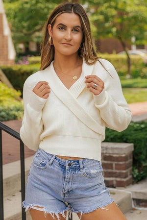 Cozy All Year Cream V Neck Sweater-MXSTUDIO.COM