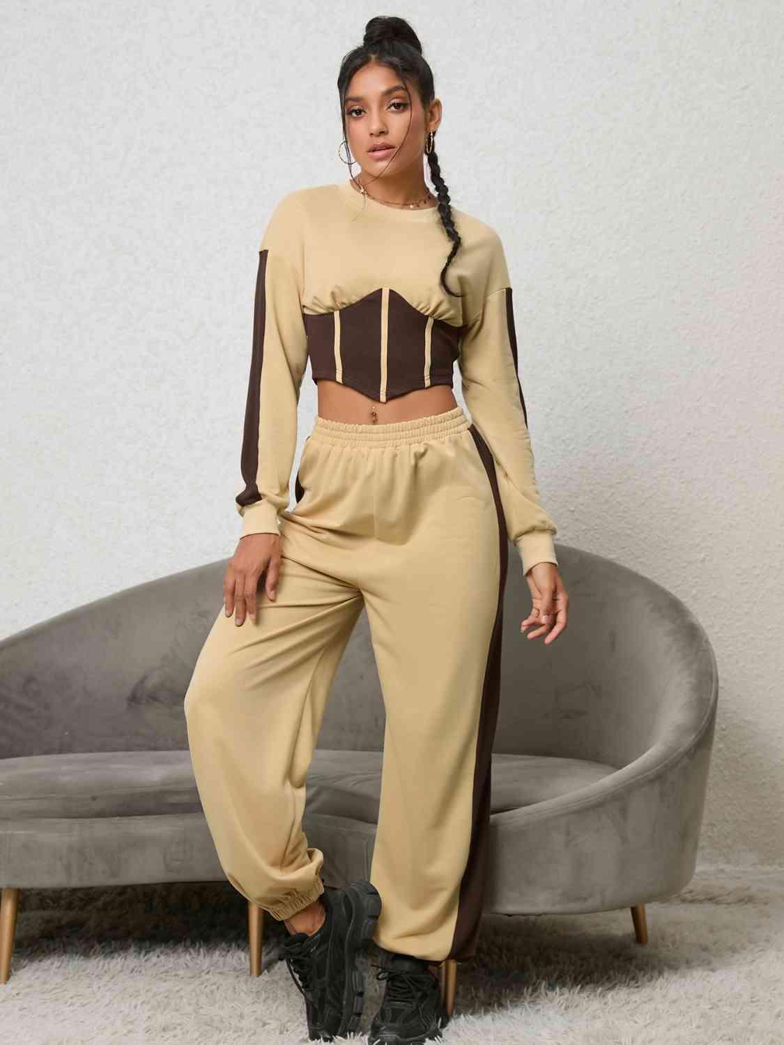 Cream Cropped Sweatshirt and Sweatpants Set - MXSTUDIO.COM