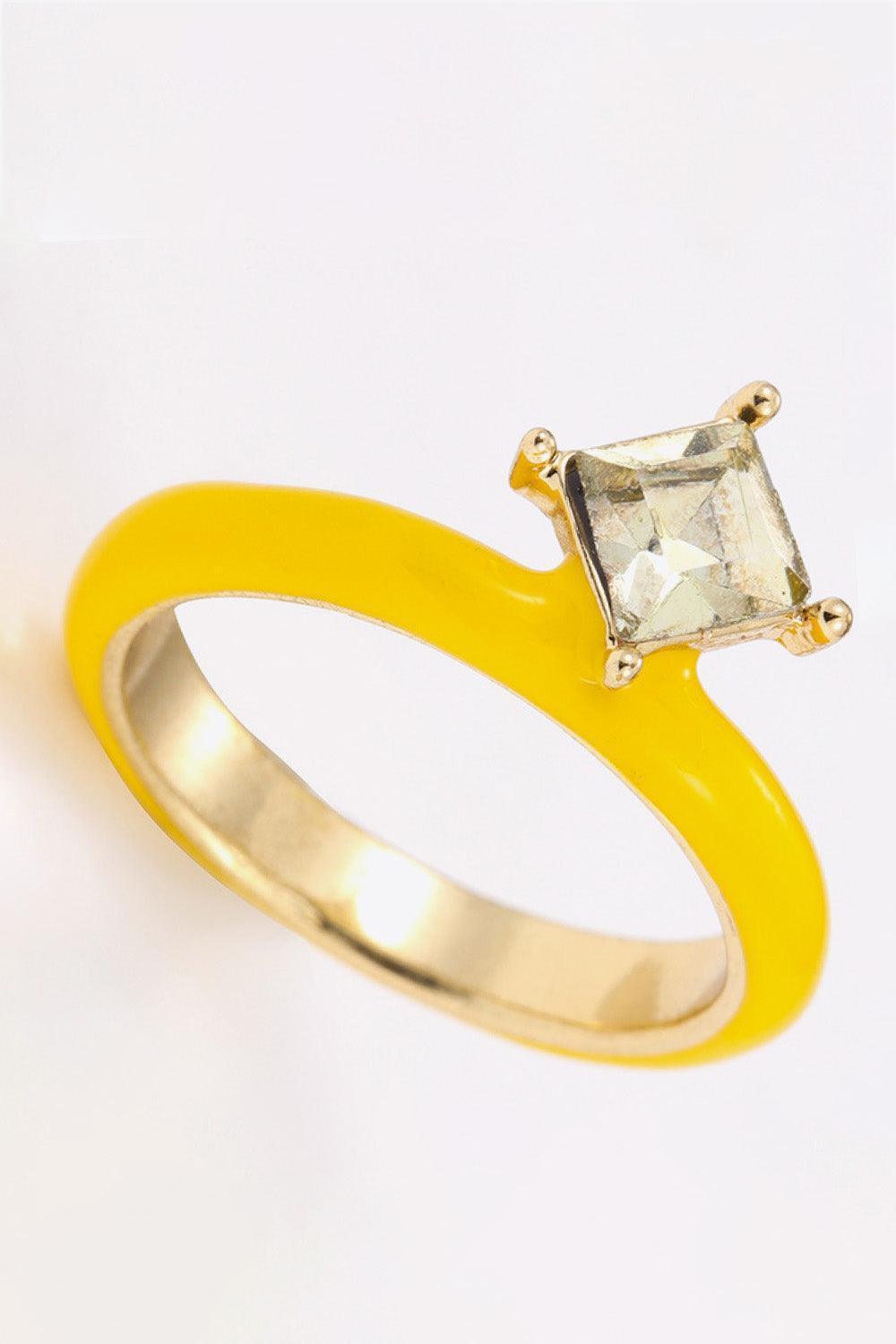 Daily Bliss Glass Stone Gold Plated Ring - MXSTUDIO.COM