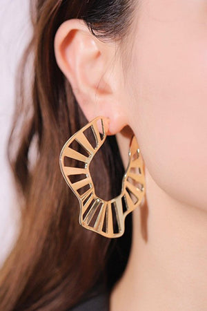 Dazzling Cutout C-Hoop Gold Plated Earrings - MXSTUDIO.COM