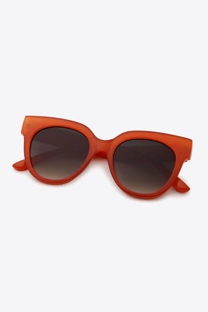 Deep Red Frame Round Polycarbonate Sunglasses - MXSTUDIO.COM