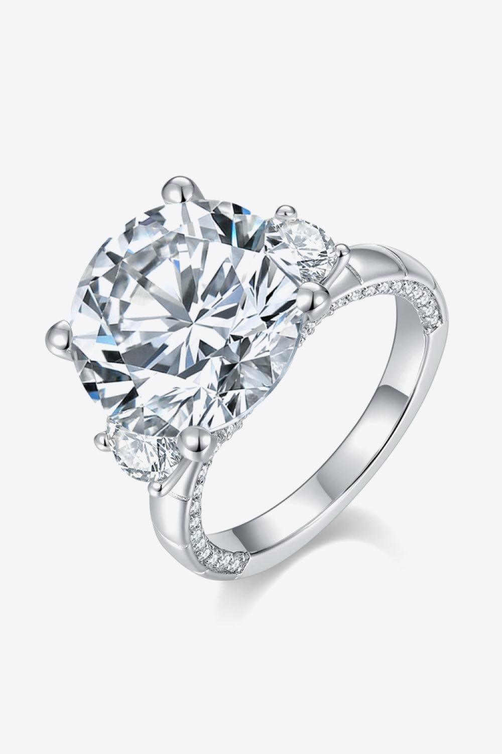 Deluxe Platinum-Plated 8 Carat Moissanite Ring - MXSTUDIO.COM