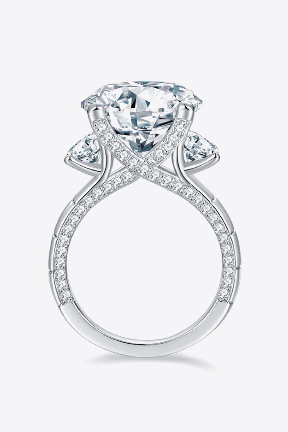 Deluxe Platinum-Plated 8 Carat Moissanite Ring - MXSTUDIO.COM