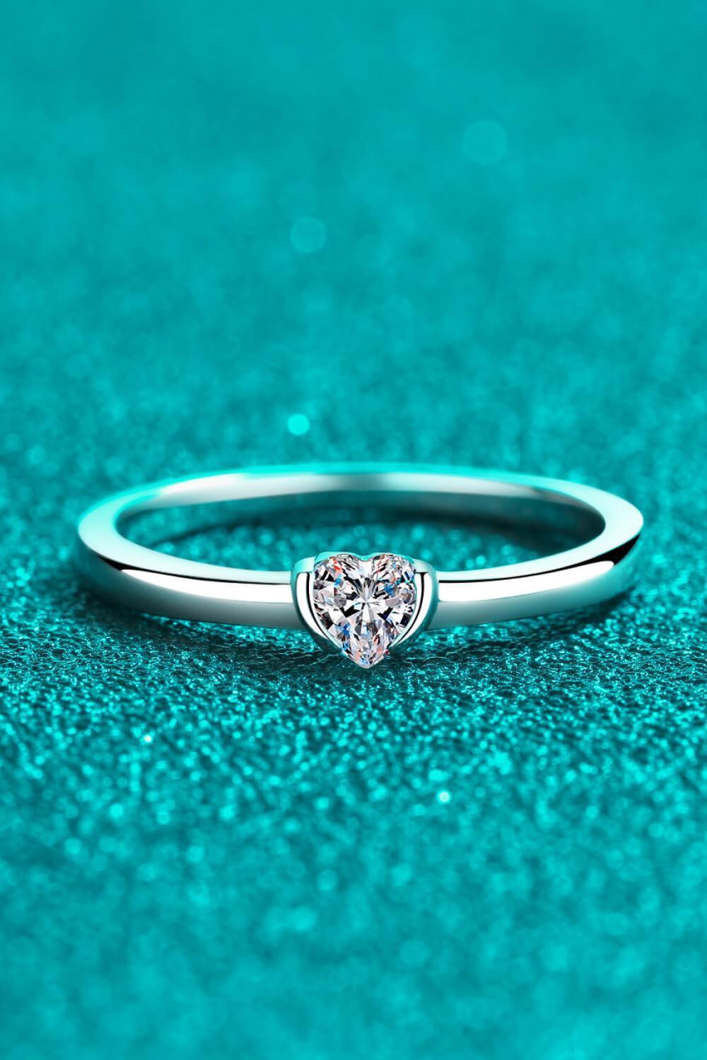 Detailed Platinum-Plated Moissanite Heart Ring - MXSTUDIO.COM