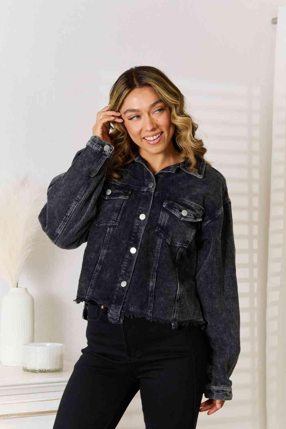 Edgy Warmth Buttoned Raw Hem Denim Jacket-MXSTUDIO.COM