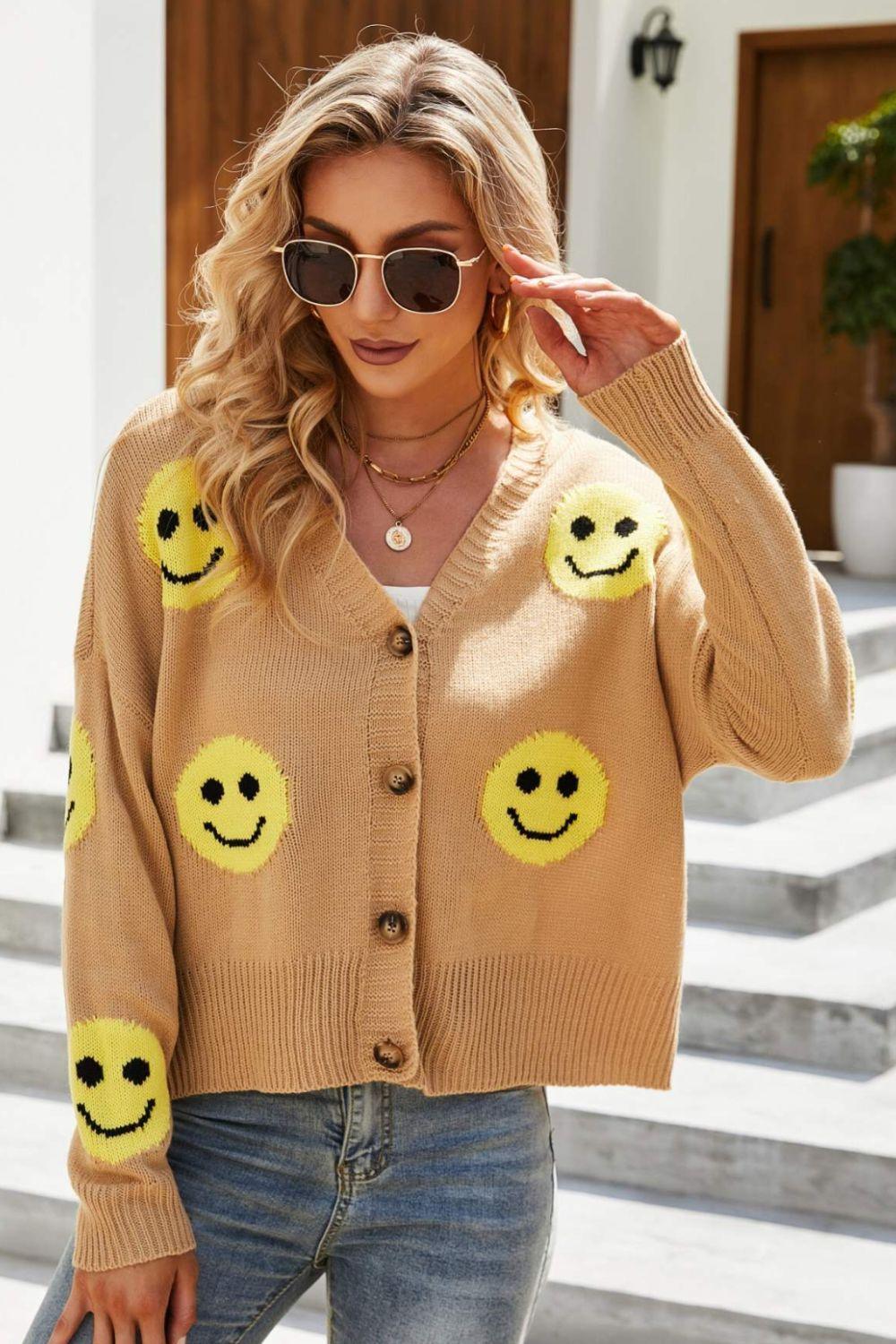 Effervescent Smiley Face Cardigan - MXSTUDIO.COM