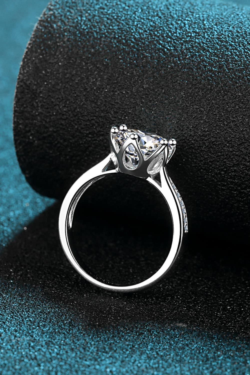 Embrace Glamour Zircon Accents 3 Carat Moissanite Ring - MXSTUDIO.COM