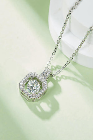 Embracing Fashion Zircon Accent Round Moissanite Necklace - MXSTUDIO.COM