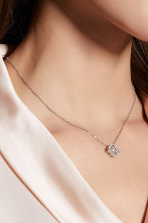 Enduring Four Leaf Clover Pendant Moissanite Necklace - MXSTUDIO.COM