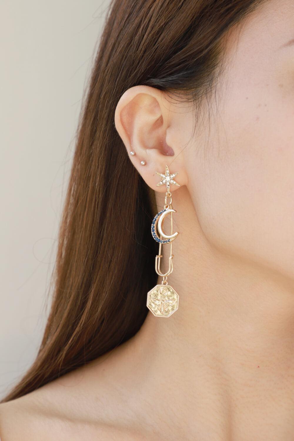 Engage In Vogue Rhinestone Moon And Star Earrings - MXSTUDIO.COM