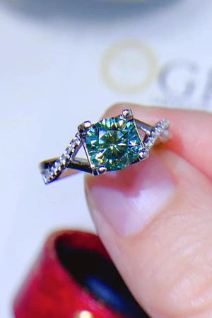 Excite Wishes Light Green 1 Carat Moissanite Ring - MXSTUDIO.COM