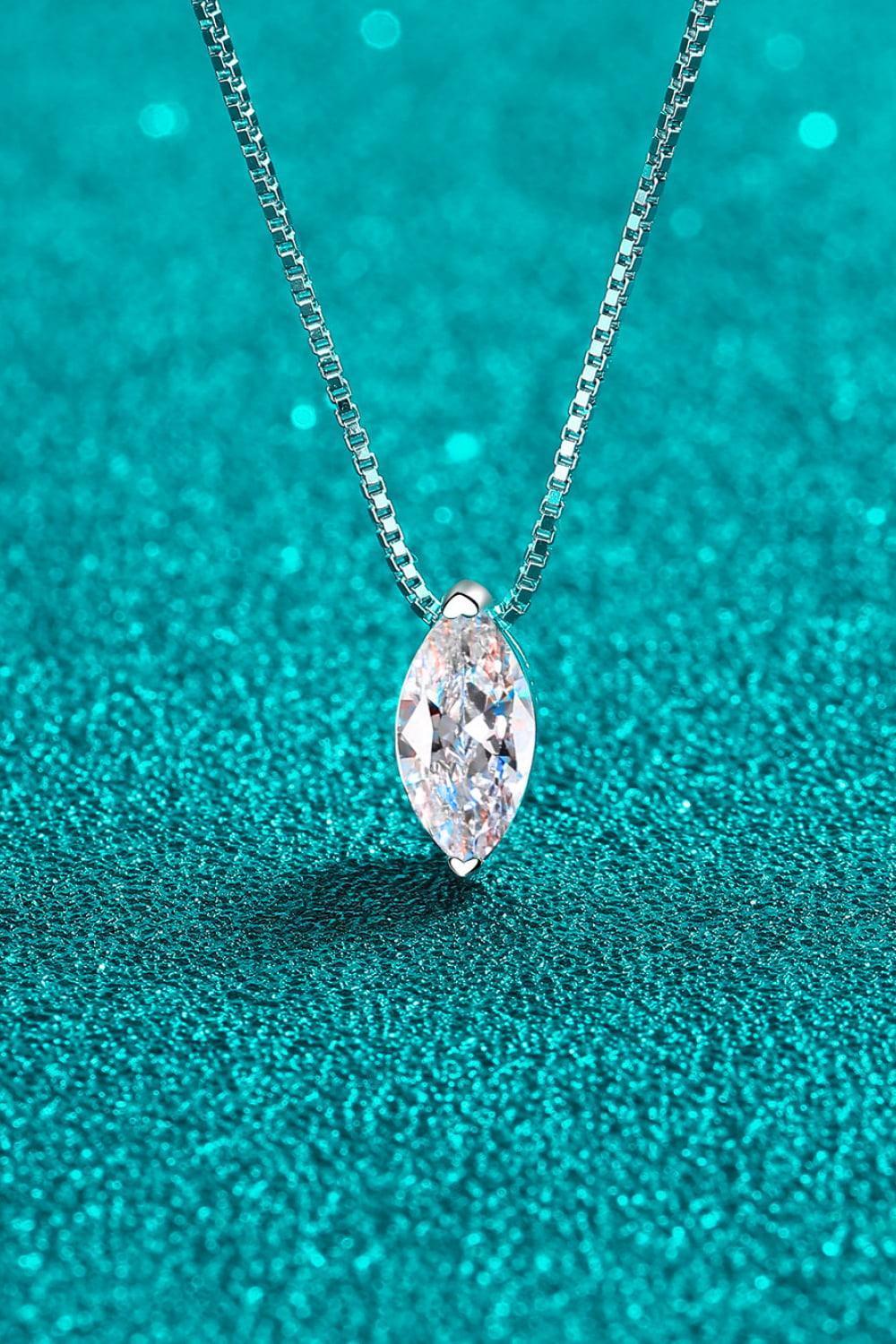 Exquisitely Crafted Sterling Silver 1 Carat Moissanite Necklace - MXSTUDIO.COM