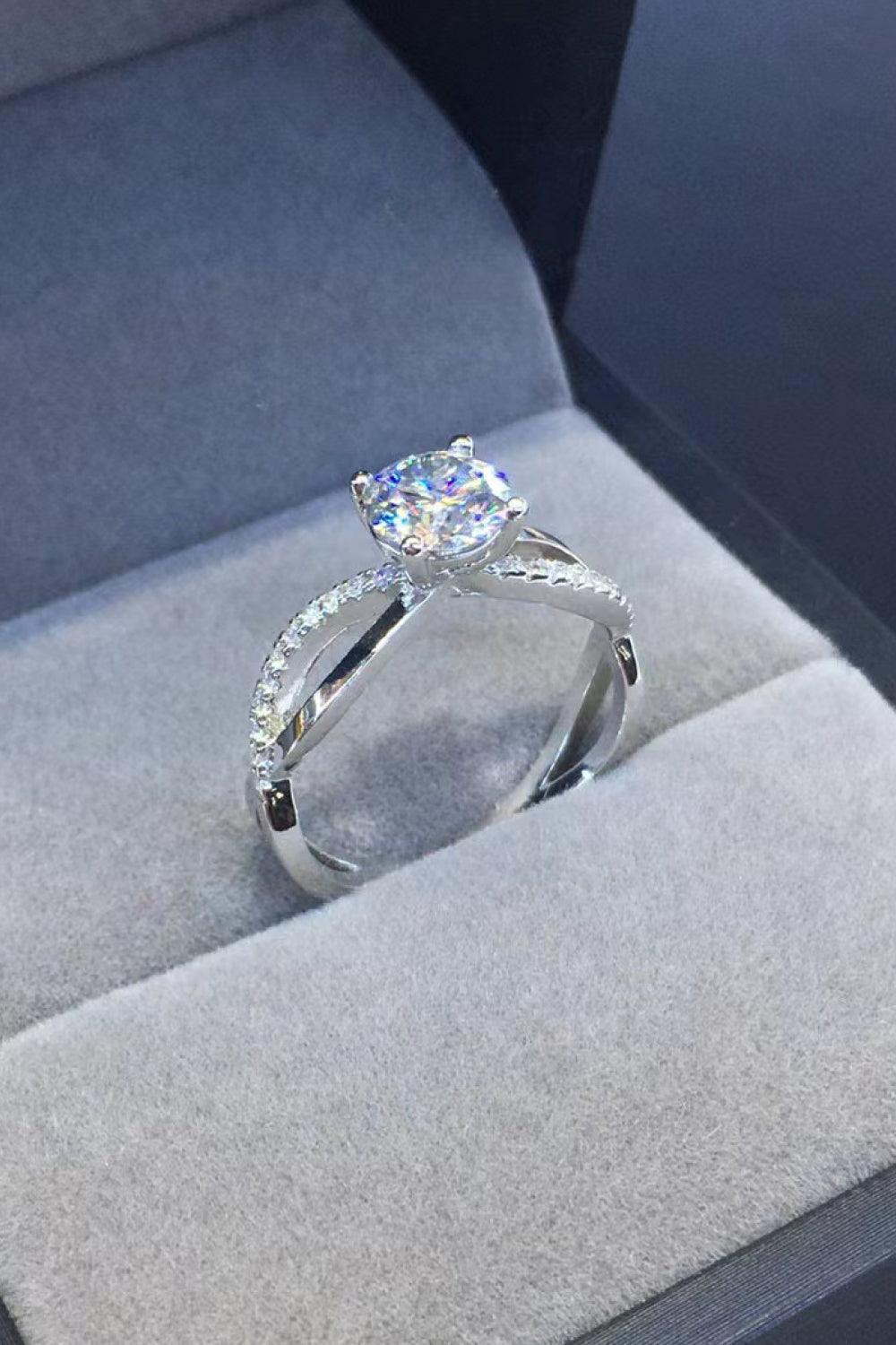 Extremely Beautiful Crisscross 2 Carat Moissanite Ring - MXSTUDIO.COM