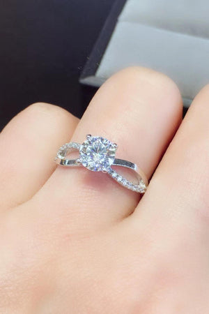 Extremely Beautiful Crisscross 2 Carat Moissanite Ring - MXSTUDIO.COM