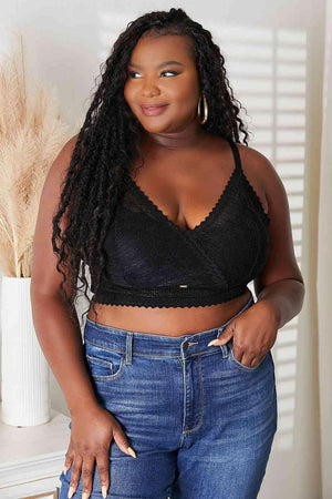 Exudes Elegance Plus Size Black Lace Bralette - MXSTUDIO.COM