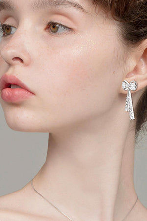 Eye-Catching 1.12 Carat Bow Moissanite Earrings - MXSTUDIO.COM