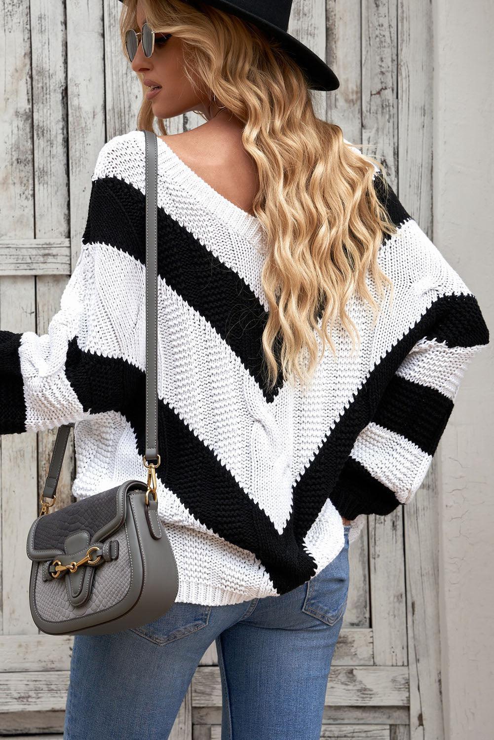 Fashion Meets Comfort V-Neck Chevron Sweater - MXSTUDIO.COM