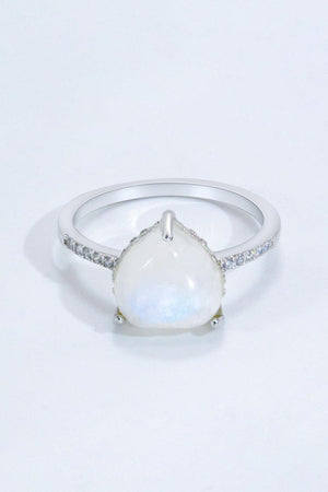 Feel Amazed Heart-Shaped Moonstone Ring - MXSTUDIO.COM