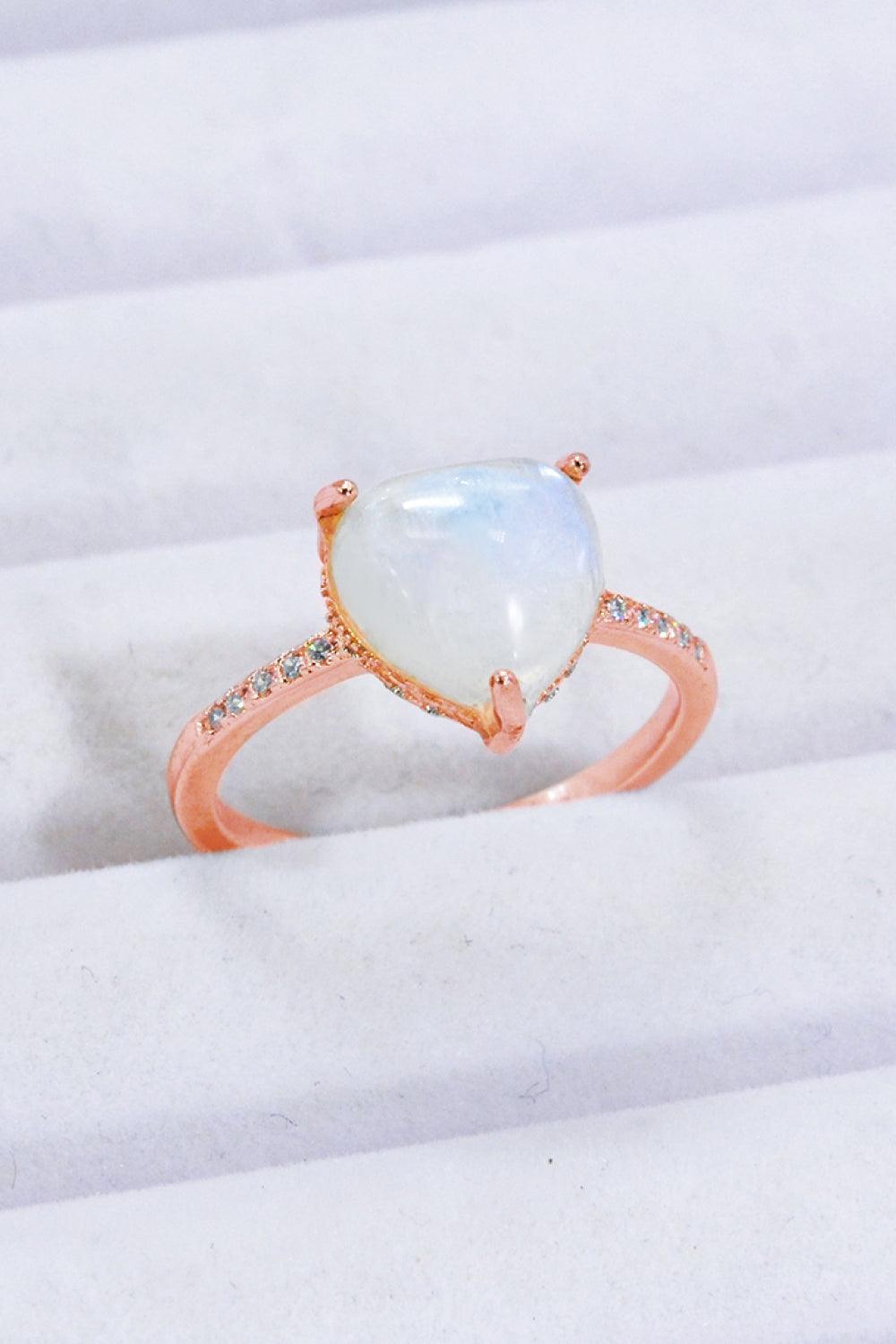 Feel Amazed Heart-Shaped Moonstone Ring - MXSTUDIO.COM