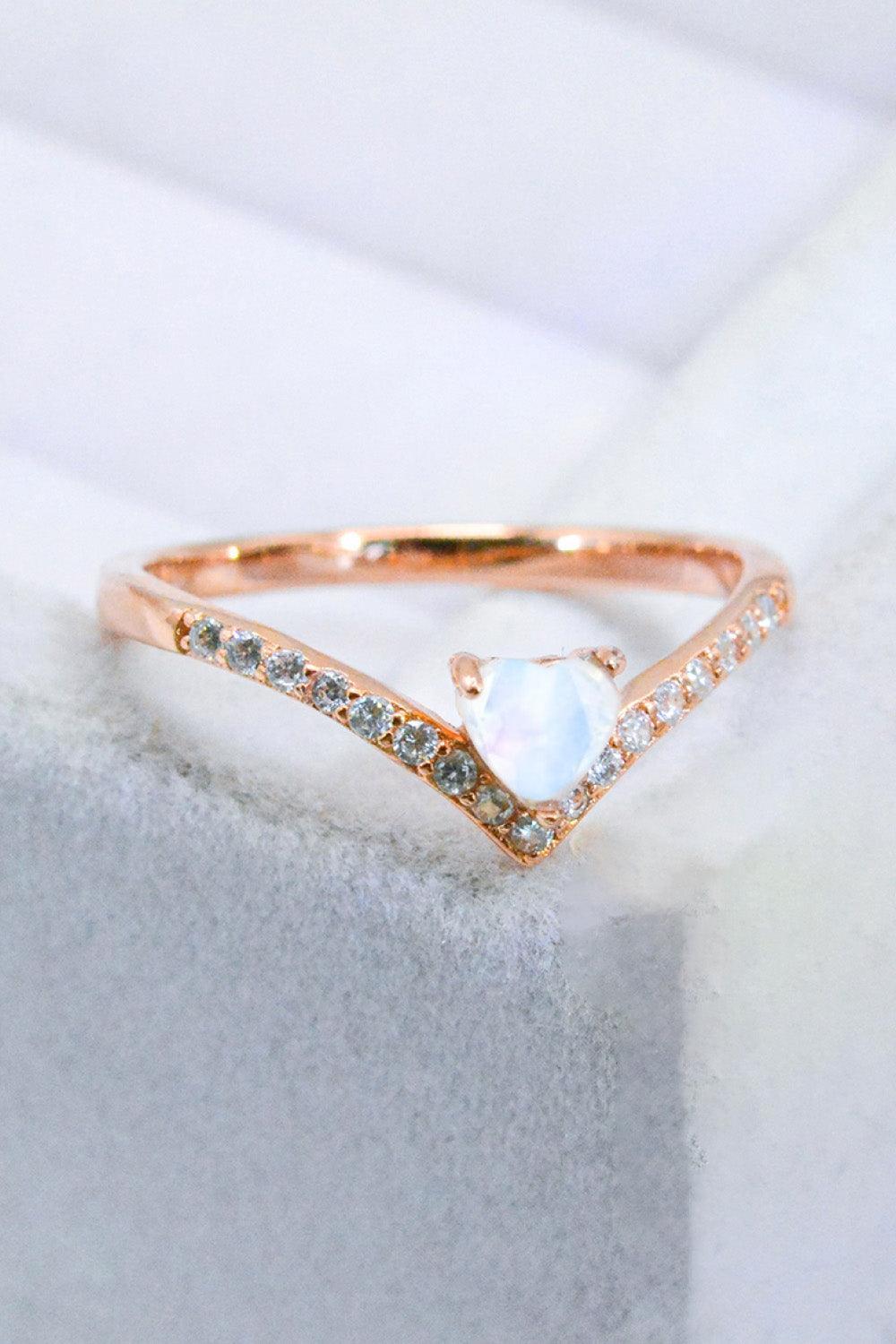 Feel Significant Heart-Shaped Moonstone Ring - MXSTUDIO.COM