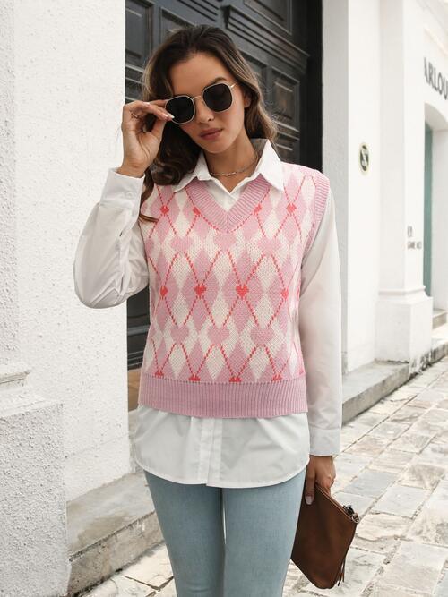 Feminine Warmth Pink Argyle Sweater Vest-MXSTUDIO.COM