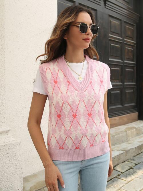 Feminine Warmth Pink Argyle Sweater Vest-MXSTUDIO.COM