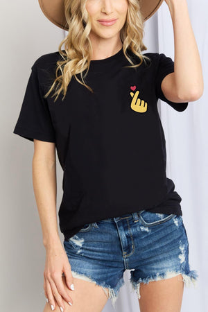 Finger Heart Emoji Graphic Love T Shirt - MXSTUDIO.COM