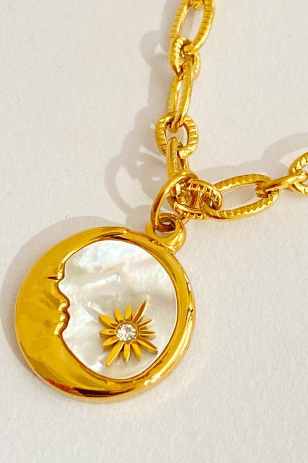 Flourishing Round Pendant Gold Plated Necklace - MXSTUDIO.COM