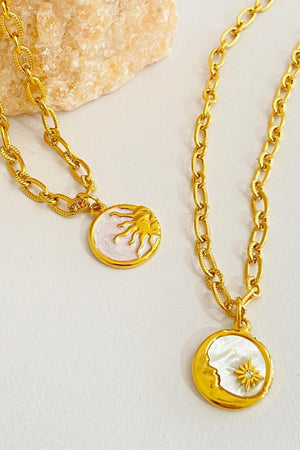 Flourishing Round Pendant Gold Plated Necklace - MXSTUDIO.COM