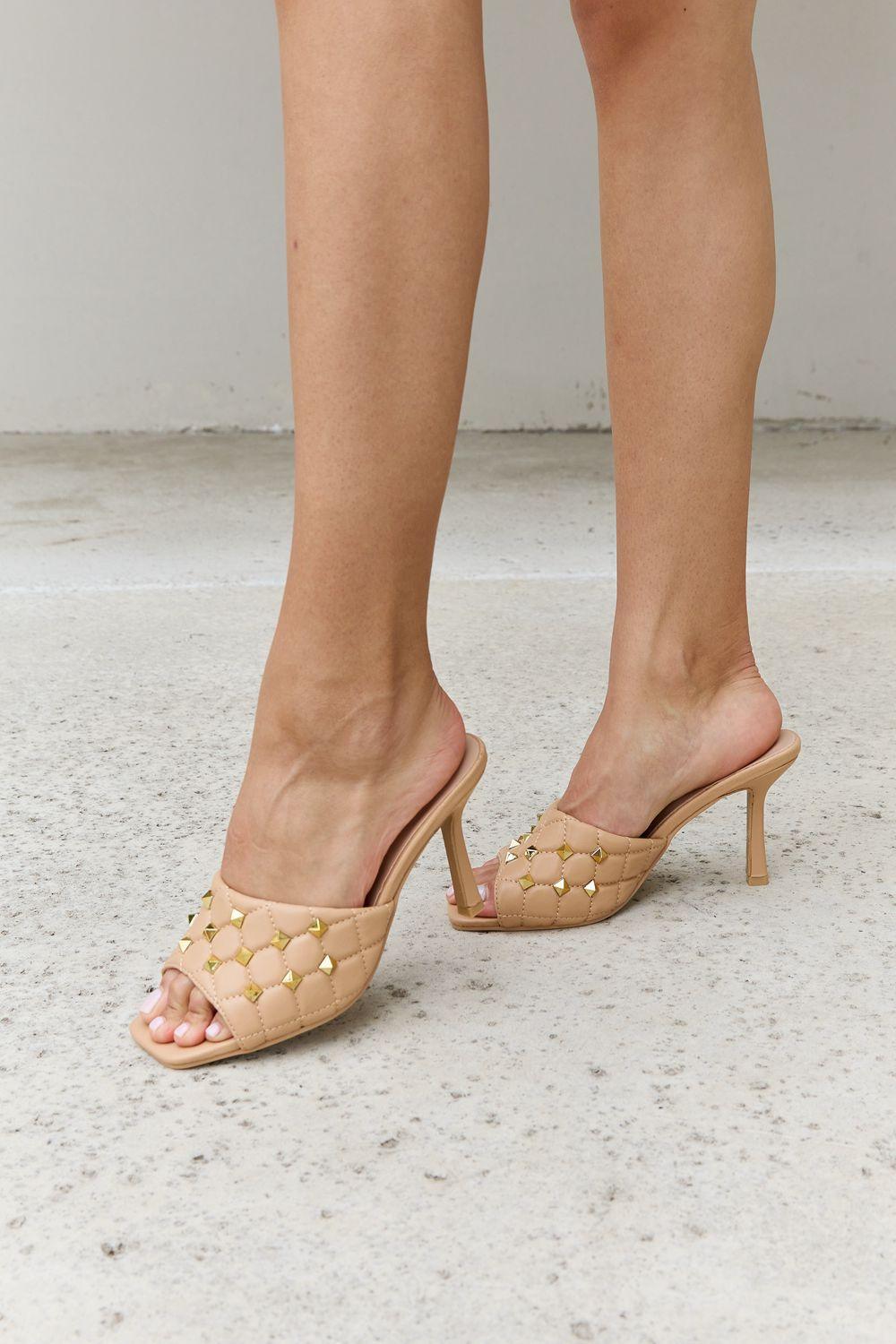 Forever Link Square Toe Quilted Pattern Nude Mule Heels - MXSTUDIO.COM