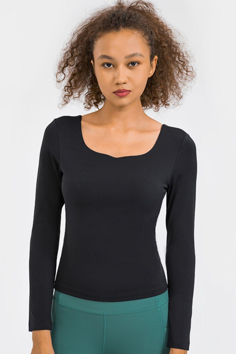 Form-Fitting Athletic Long Sleeve Shirt - MXSTUDIO.COM