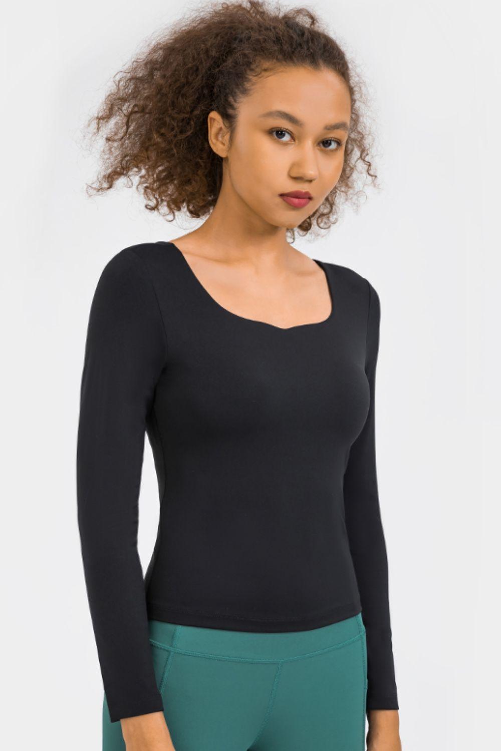 Form-Fitting Athletic Long Sleeve Shirt - MXSTUDIO.COM