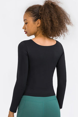 Form-Fitting Athletic Long Sleeve Shirt - MXSTUDIO.COM