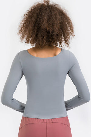 Form-Fitting Athletic Long Sleeve Shirt - MXSTUDIO.COM