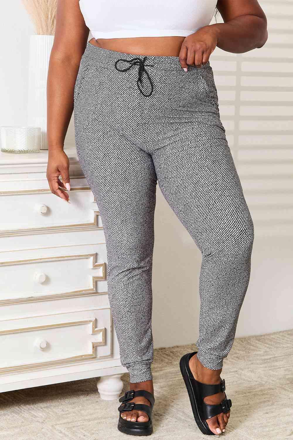 Free-Flowing Motion Plus Size Drawstring Joggers - MXSTUDIO.COM