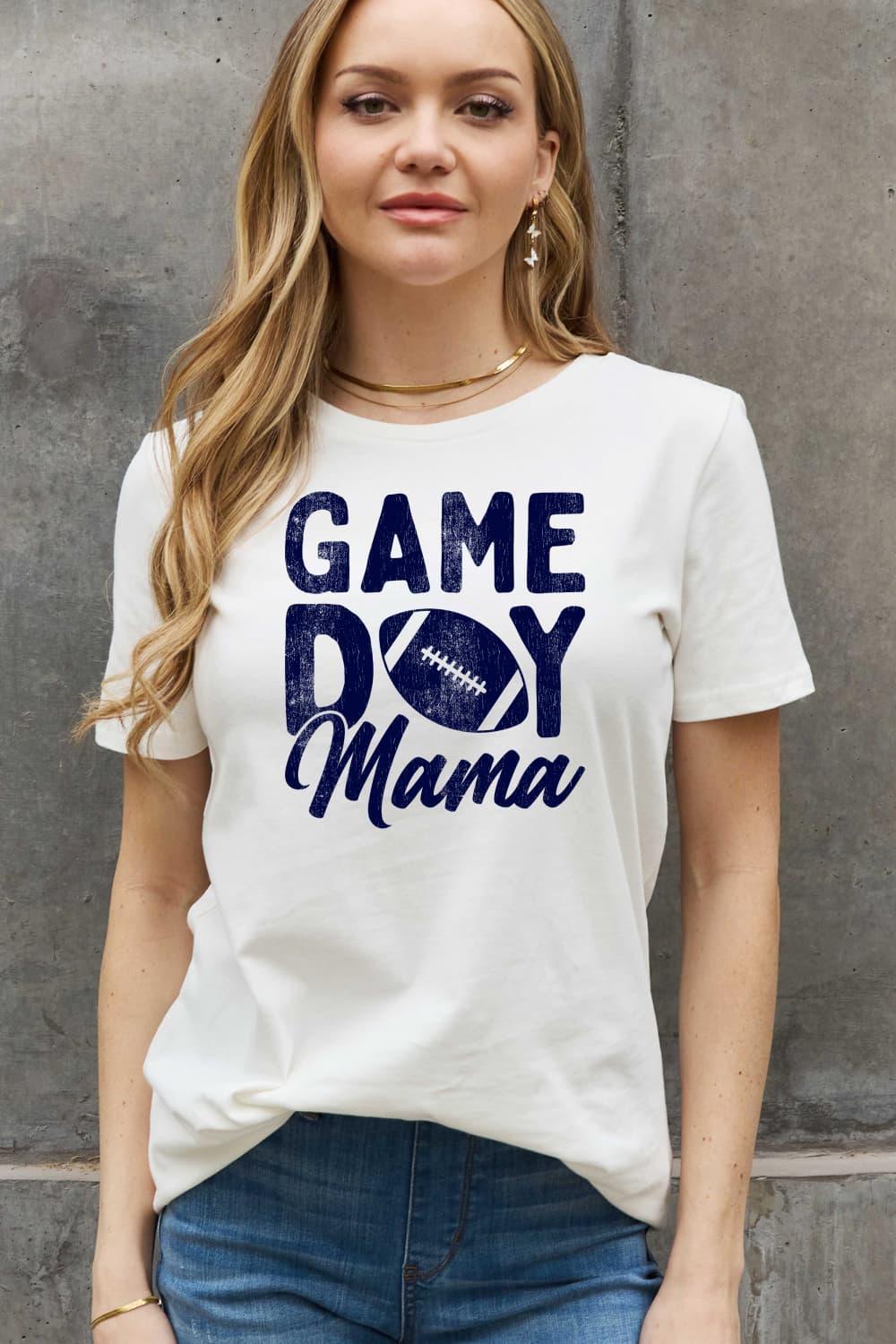 Gameday Mama Plus Size Football Graphic Tee - MXSTUDIO.COM