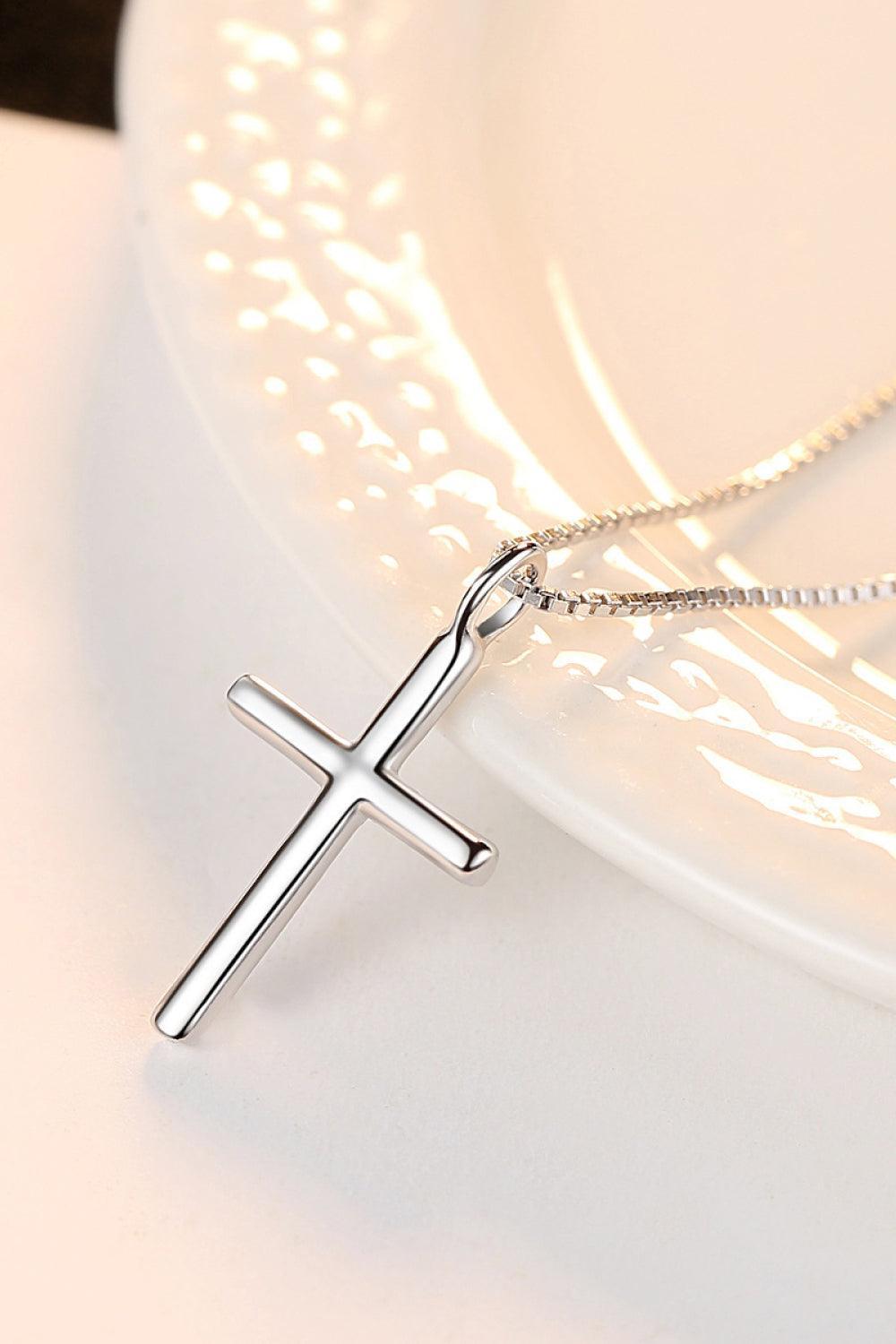 Gleaming Cross Pendant 925 Sterling Silver Necklace - MXSTUDIO.COM