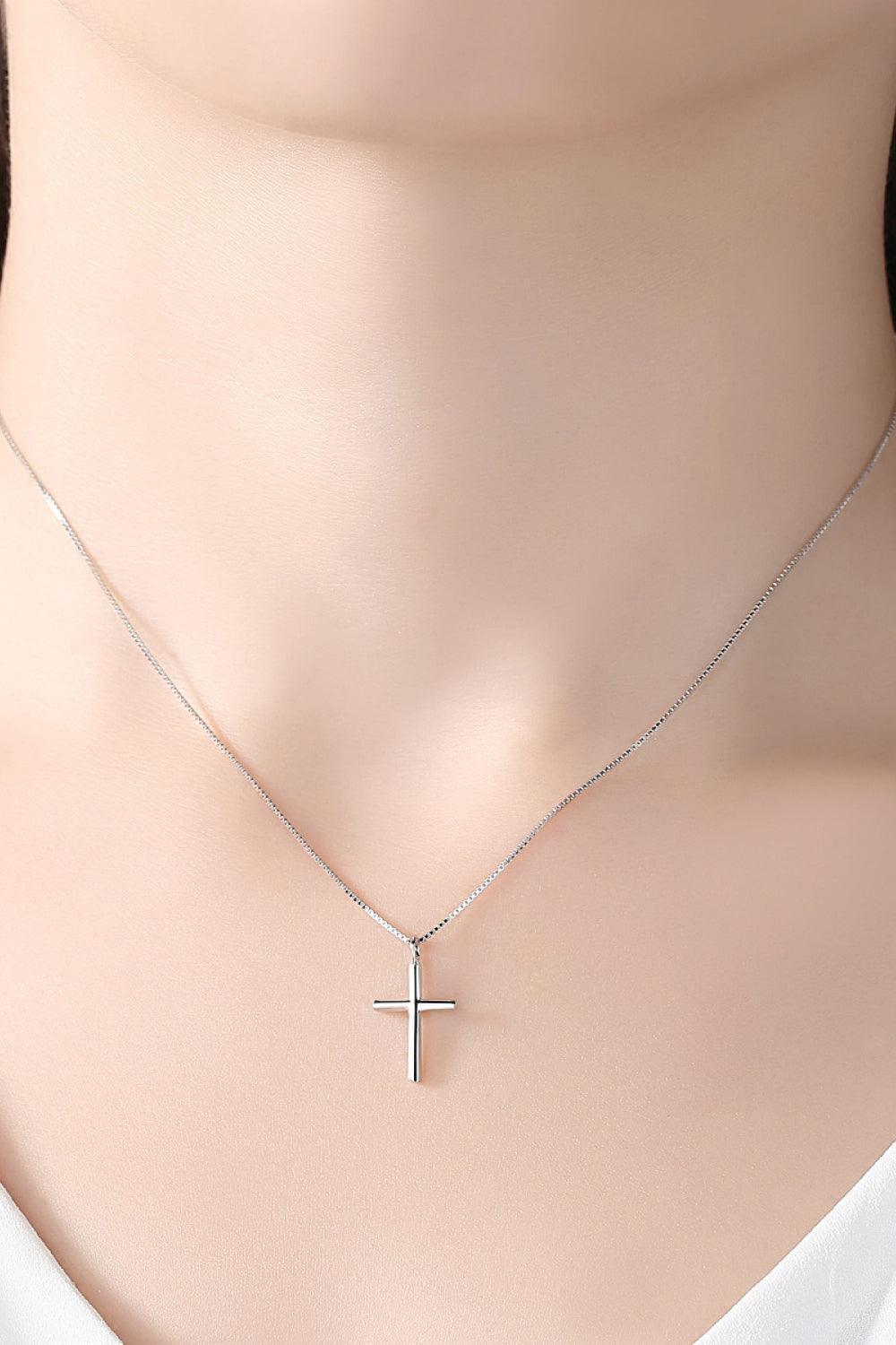 Gleaming Cross Pendant 925 Sterling Silver Necklace - MXSTUDIO.COM