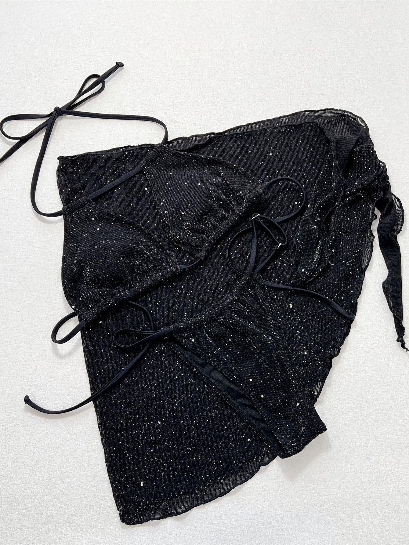 a black piece of cloth with a tie around it