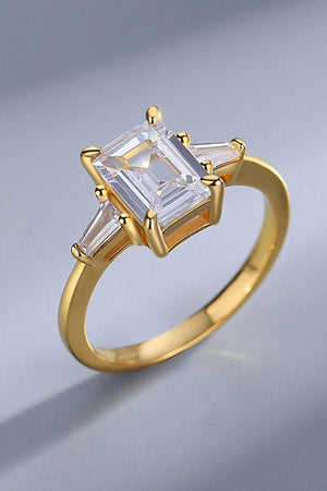 Glowing 18k Gold-Plated 1 Carat Moissanite Ring - MXSTUDIO.COM