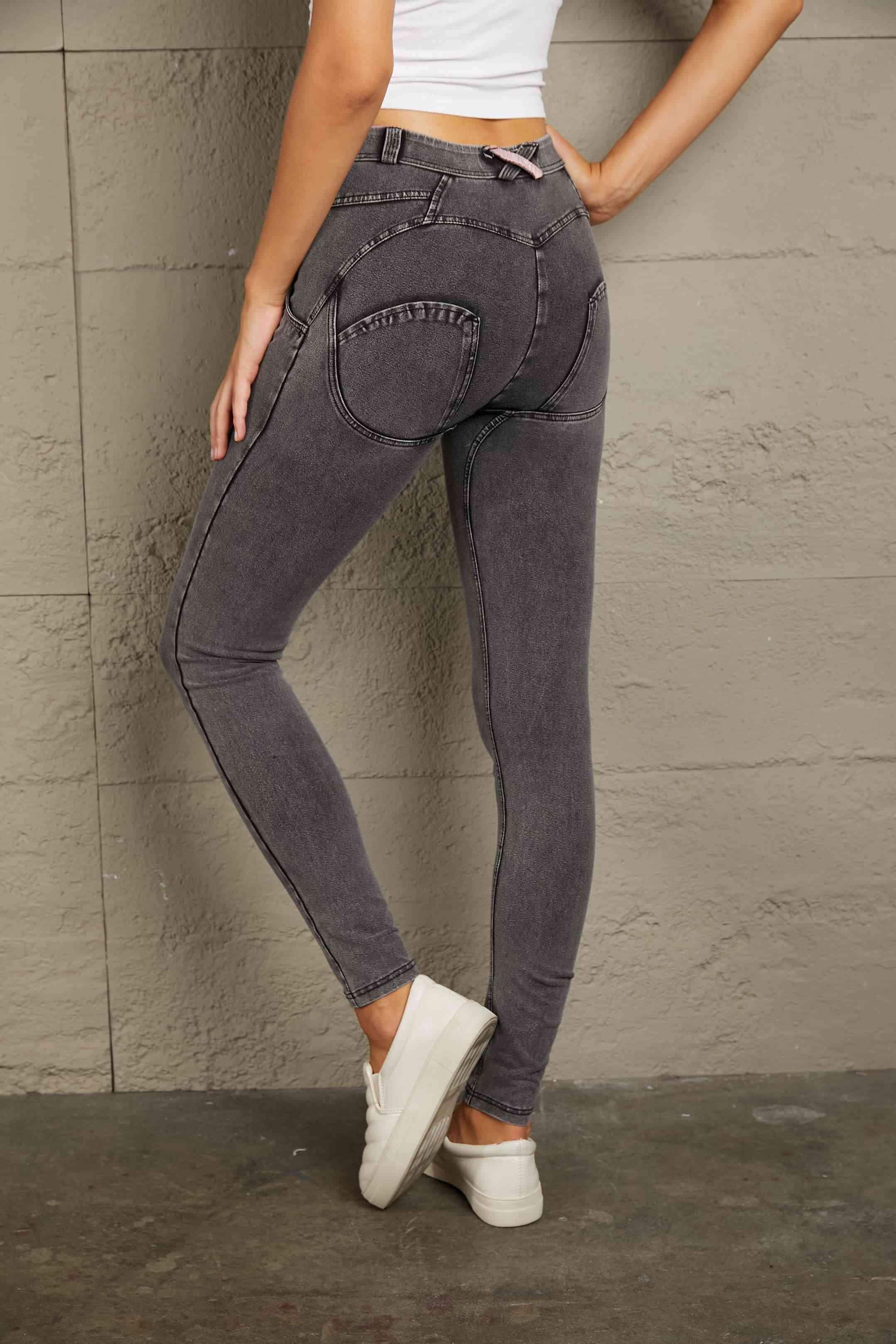 Go-To Piece Slim Fit Gray Skinny Jeans - MXSTUDIO.COM