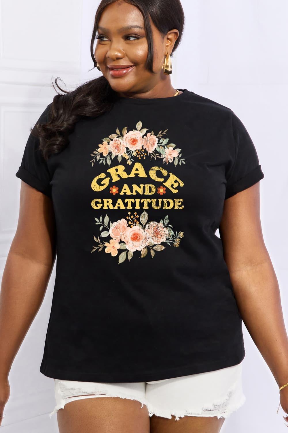 Grace And Gratitude Plus Size Floral Graphic Tee - MXSTUDIO.COM