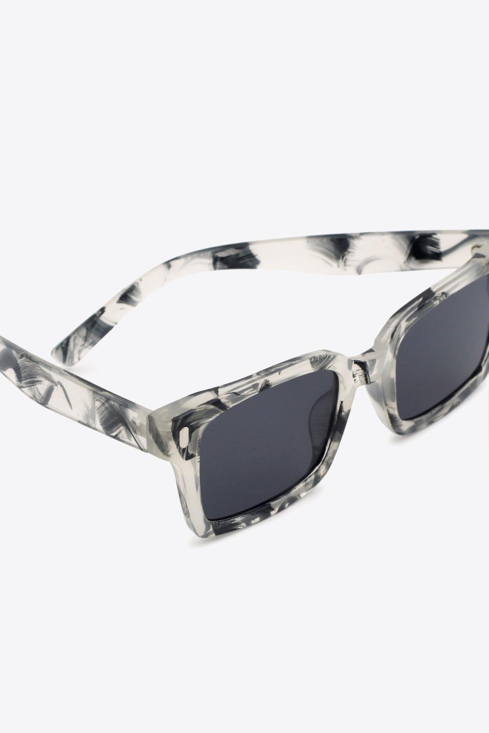 Iconic Lifestyle Women's Square Polycarbonate Sunglasses - MXSTUDIO.COM