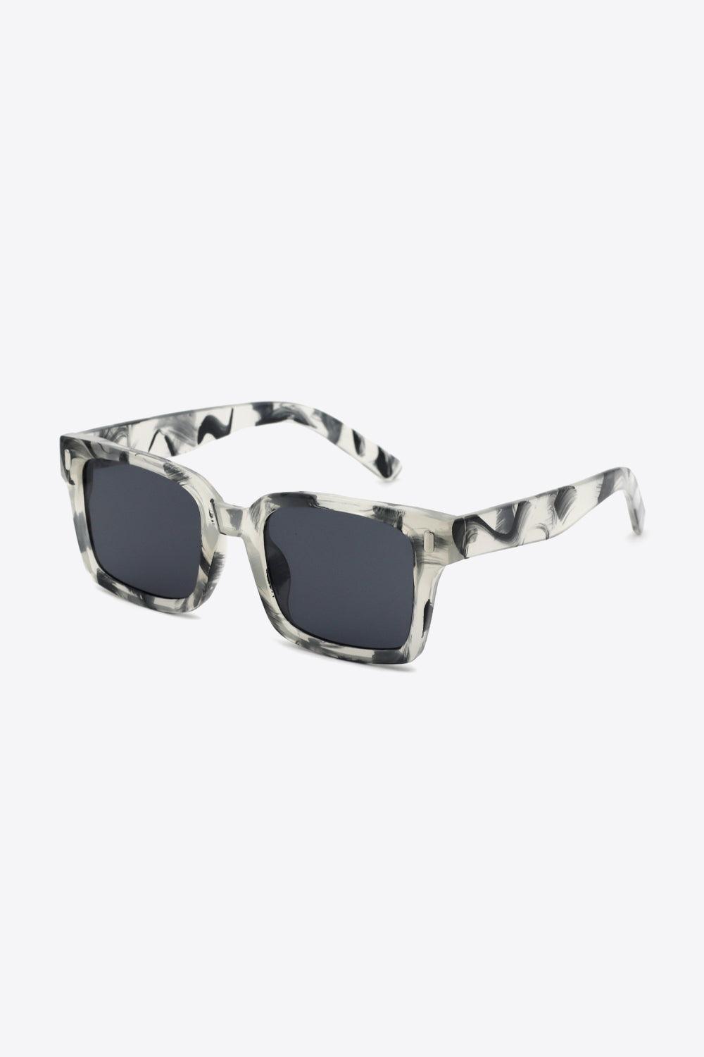 Iconic Lifestyle Women's Square Polycarbonate Sunglasses - MXSTUDIO.COM